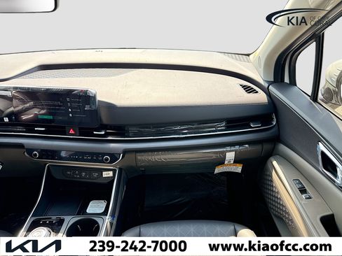 New 2026 Kia Carnival EX FWD image 18