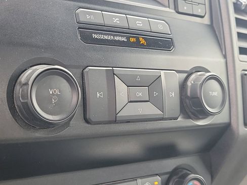 Used 2021 Ford F550 4x4 Regular Cab Super Duty image 21