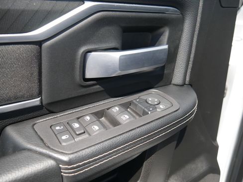 Used 2025 RAM 2500 Big Horn AWD/4WD image 25