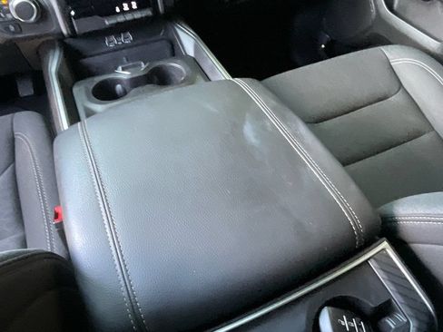 Used 2025 RAM 1500 Big Horn AWD/4WD image 18