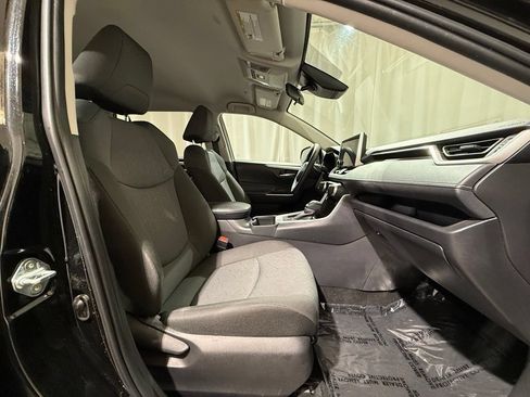 Certified 2025 Toyota RAV4 XLE AWD/4WD image 21