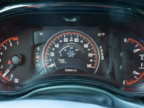Used 2025 Dodge Durango GT AWD/4WD image 35