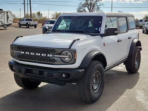 New 2025 Ford Bronco Badlands image 1
