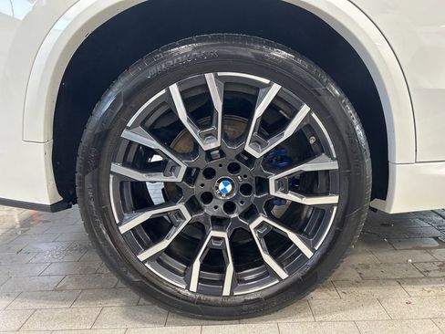 Used 2024 BMW X5 xDrive40i w/ M Sport Package image 28