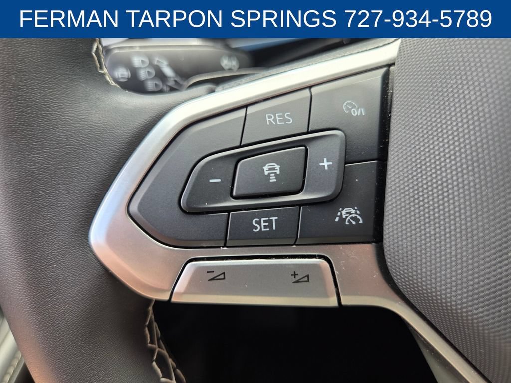 Used 2024 Volkswagen Atlas Cross Sport SE FWD image 30