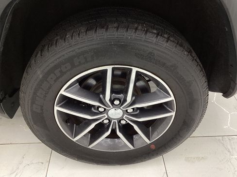 Used 2018 Jeep Grand Cherokee Limited AWD/4WD image 50