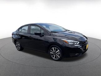 Used 2025 Nissan Versa SV FWD video 2