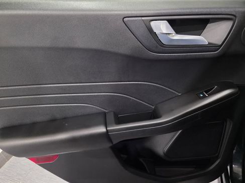 Used 2022 Ford Escape SEL w/ SEL Stealth AWD Package image 11