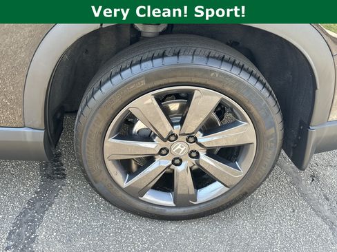 Used 2025 Honda Pilot Sport image 23
