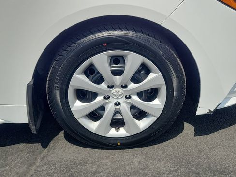 Used 2024 Toyota Corolla LE FWD image 7
