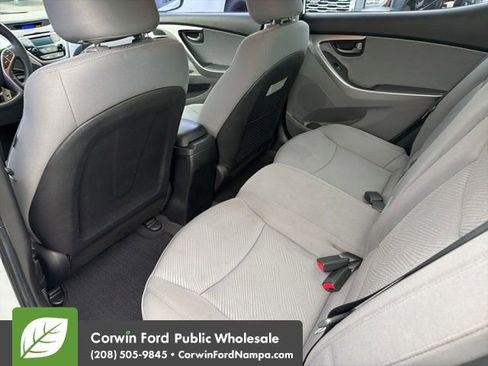 Used 2013 Hyundai Elantra GLS w/ Preferred Pkg image 26