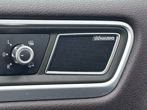 Used 2013 Volkswagen Touareg Executive image 26