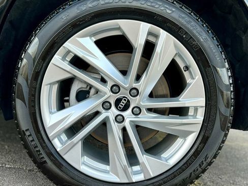 Used 2022 Audi Q7 2.0T Premium w/ Convenience Package AWD/4WD image 28