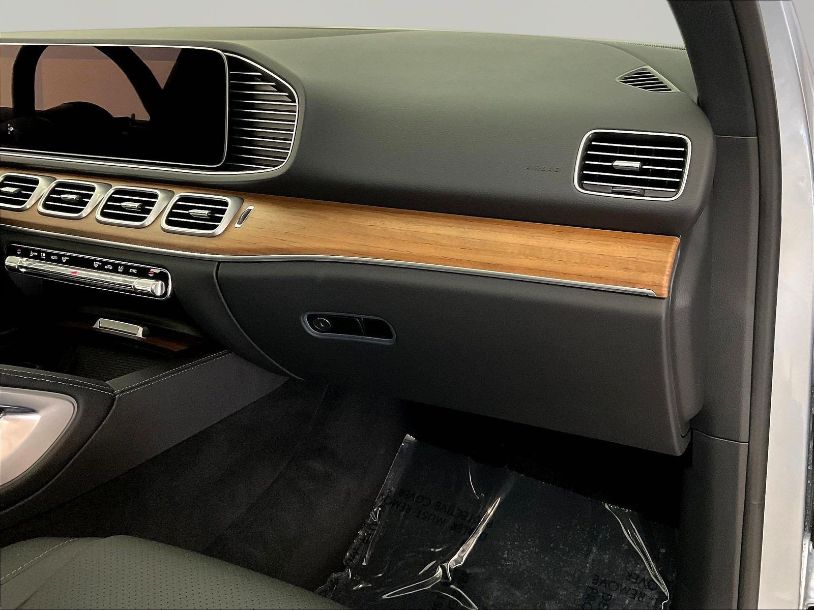 Certified 2025 Mercedes-Benz GLE 350 4MATIC image 26
