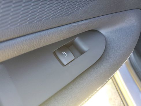 Used 2026 Chevrolet Blazer EV LT w/ Midnight/Sport Edition image 15