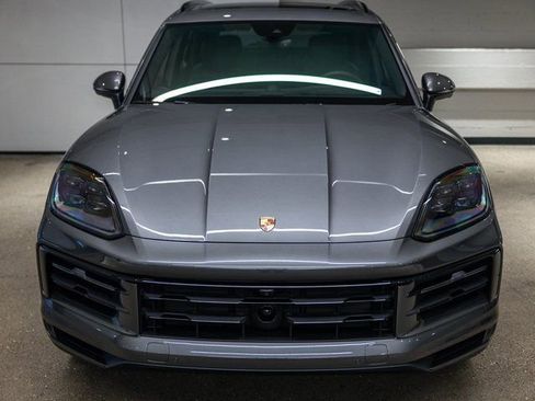 New 2026 Porsche Cayenne E-Hybrid AWD/4WD image 12