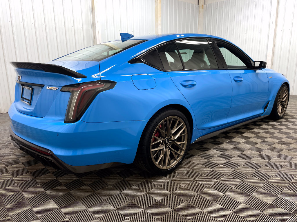 Used 2022 Cadillac CT5 V Blackwing w/ Carbon Fiber Package 2 RWD image 18