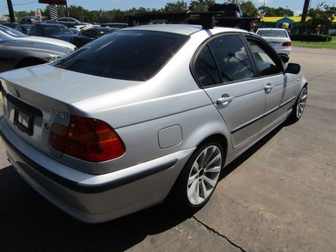 Used 2005 BMW 325i Sedan image 4
