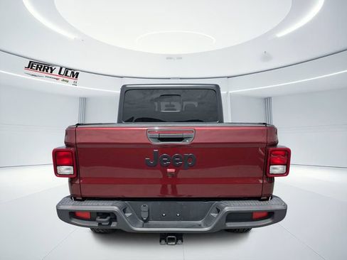 Used 2021 Jeep Gladiator Sport AWD/4WD image 4