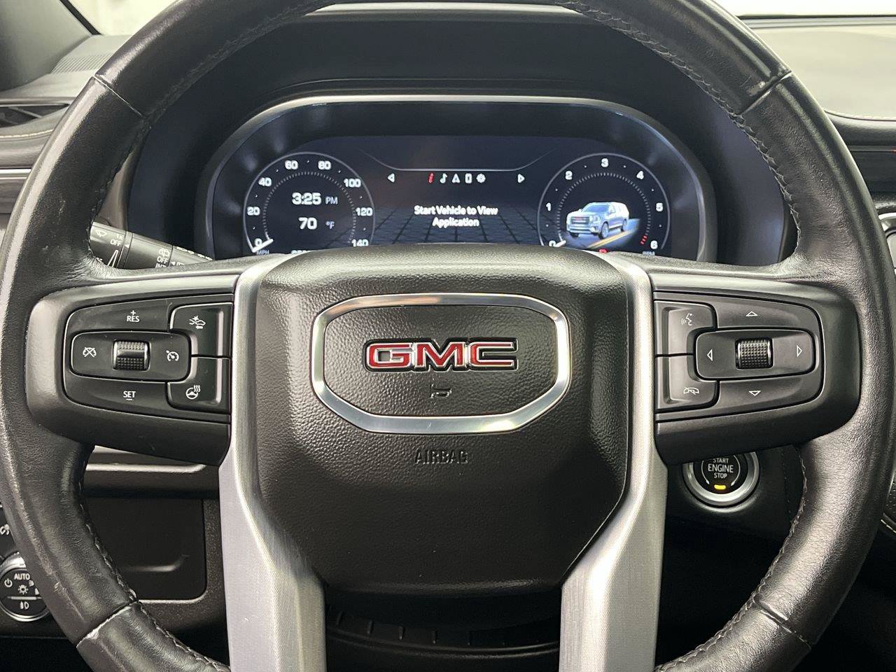 Certified 2022 GMC Yukon SLT w/ SLT Premium Package AWD/4WD image 16