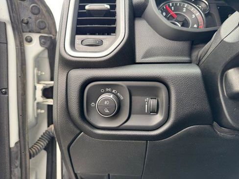 Used 2024 RAM 3500 Big Horn w/ Night Edition AWD/4WD image 19