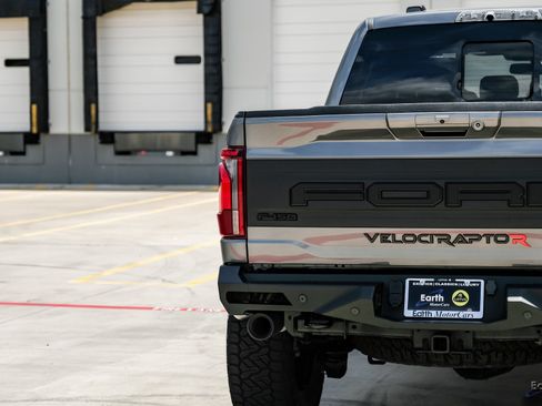 Used 2025 Ford F150 Raptor w/ Equipment Group 803A Raptor R AWD/4WD image 16