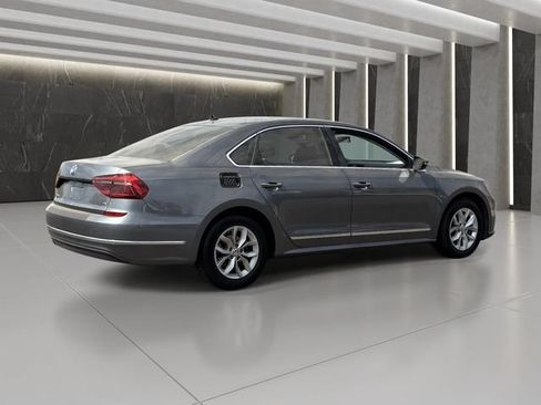 Used 2017 Volkswagen Passat 1.8T S FWD image 6