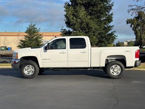 Used 2008 Chevrolet Silverado 2500 LTZ w/ Safety Package image 2