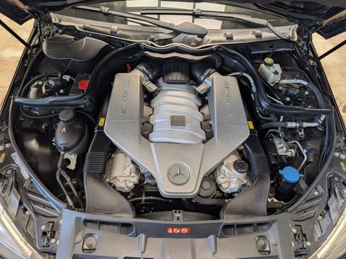 Used 2009 Mercedes-Benz C 63 AMG Sedan image 14