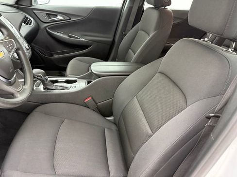 Used 2025 Chevrolet Malibu LT FWD image 27