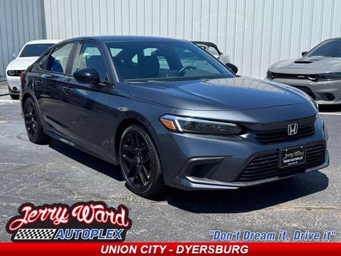 Used 2023 Honda Civic Sport image 1