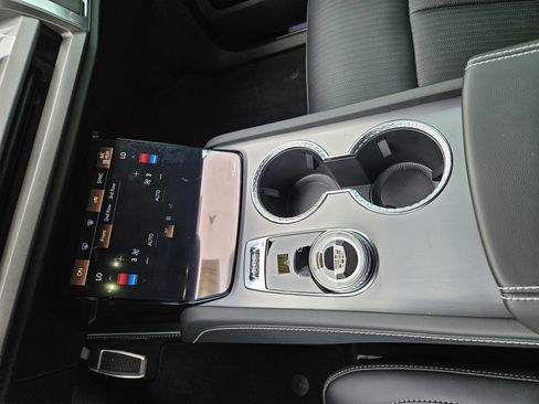 New 2026 Cadillac Vistiq Sport image 30