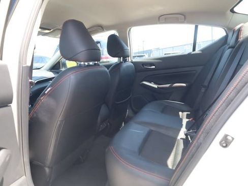 Certified 2025 Nissan Altima 2.5 SR FWD image 26
