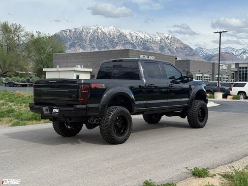 Used 2017 Ford F350 Platinum w/ Platinum Ultimate Package AWD/4WD image 9