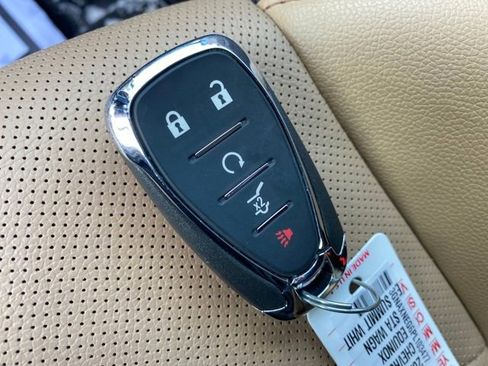 Certified 2023 Chevrolet Equinox Premier image 24