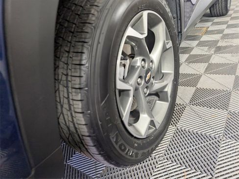 Certified 2024 Chevrolet Trax LT w/ Driver Confidence Package image 23