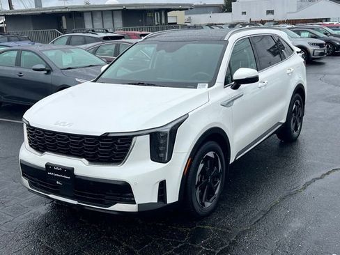 Used 2025 Kia Sorento EX w/ EX Panoramic Sunroof Package image 3