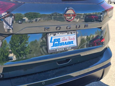 New 2026 Nissan Rogue SV w/ Rock Creek Premium Package AWD/4WD image 21