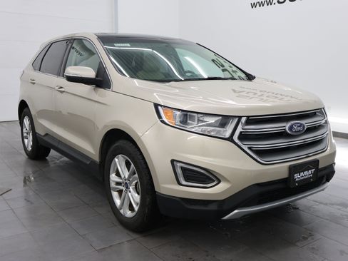 Used 2017 Ford Edge SEL w/ Equipment Group 201A AWD/4WD image 2