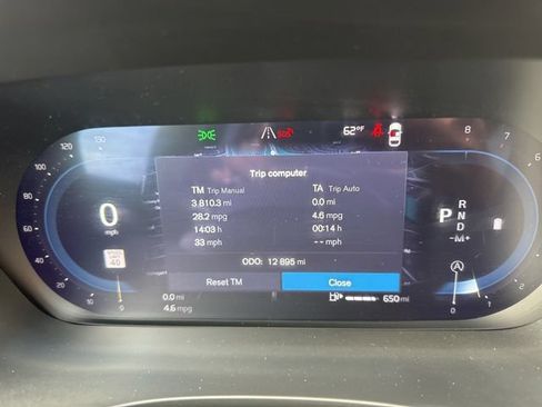 Certified 2025 Volvo XC60 B5 Plus AWD/4WD image 22