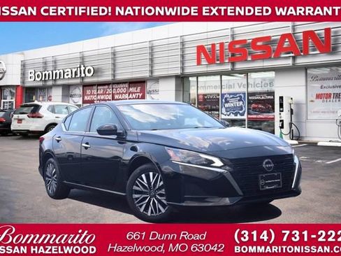 Certified 2023 Nissan Altima 2.5 SV w/ SV Premium Package AWD/4WD image 1