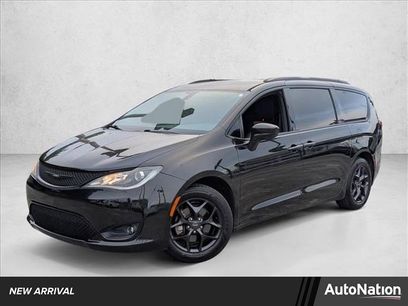 Used 2019 Chrysler Pacifica Touring-L w/ S Appearance Package