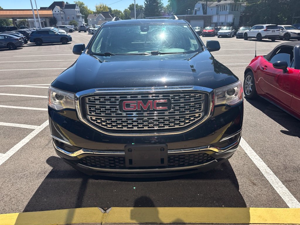Used 2019 GMC Acadia Denali AWD/4WD image 2