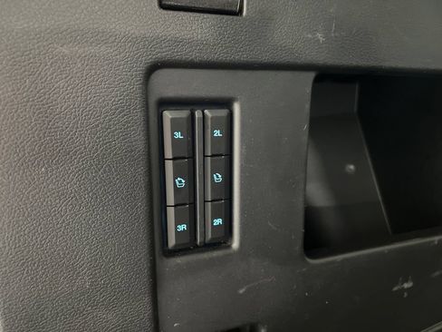 Used 2023 Ford Expedition Limited AWD/4WD image 48