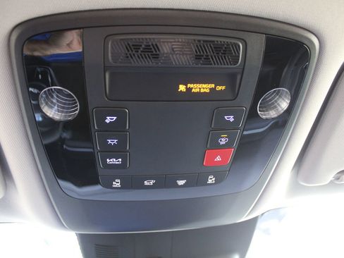 New 2026 Kia Carnival EX FWD image 59