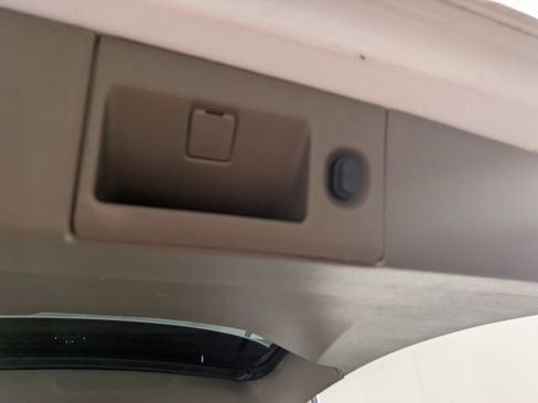 Used 2019 GMC Yukon XL SLT w/ Open Road Package image 11