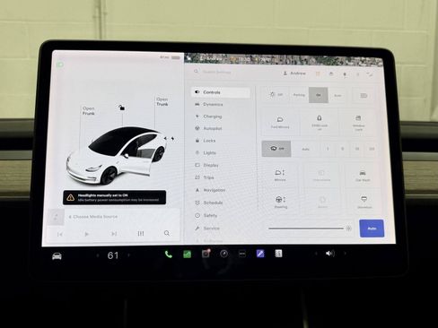 Used 2020 Tesla Model 3 Standard Range Plus RWD image 29