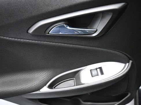 Used 2023 Chevrolet Malibu LT FWD image 17