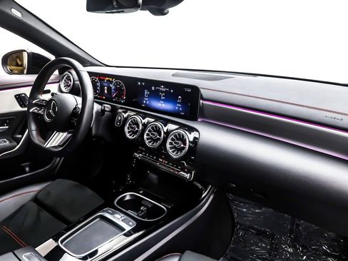 Used 2024 Mercedes-Benz CLA 250 image 16