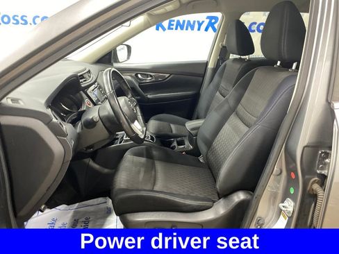 Used 2017 Nissan Rogue SV AWD/4WD image 7